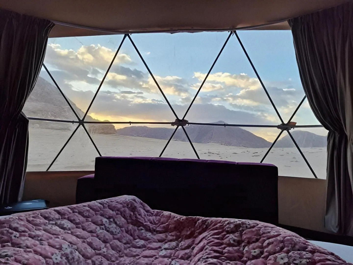 Wadi Rum Mundo Camp Aqaba Capsule hotel